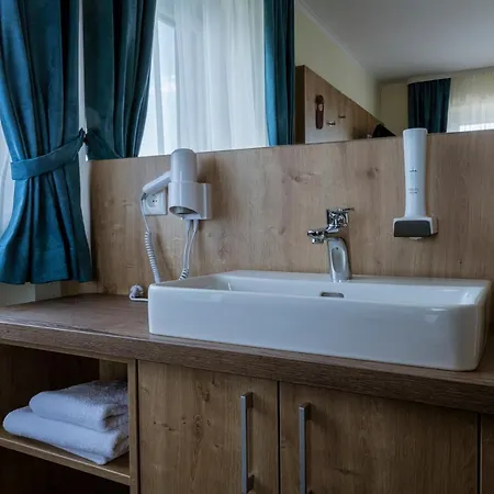 Hotel Drei Tannen Altdorf Altdorf (Lower Bavaria)